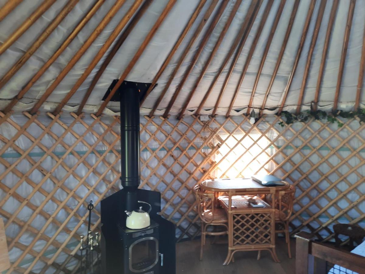 Cranfield Retreat & Glamping & Hobbit House Hotel Long Melford Exterior foto